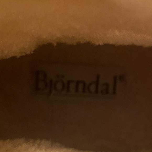 Bjorndal “Vail"  Tan Suede Leather Faux Fur Boots | Size 10 - Picture 5 of 7